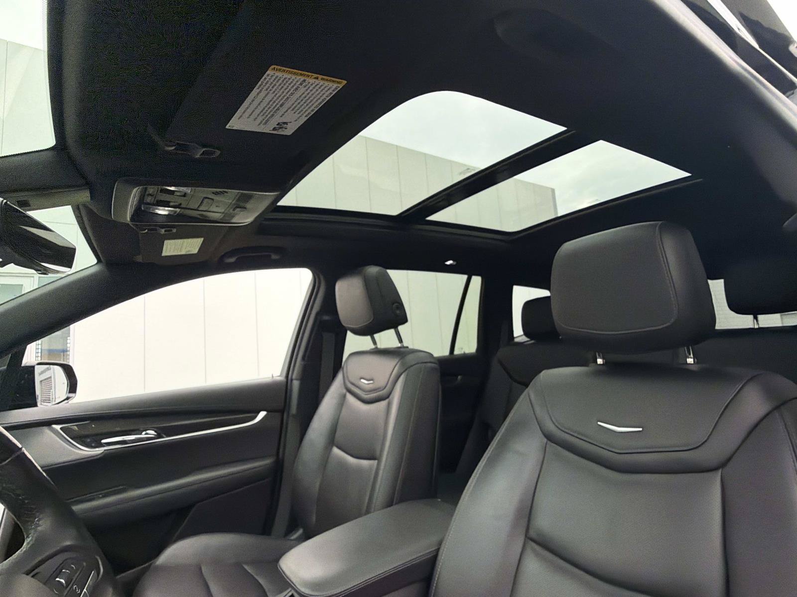Certified 2023 Cadillac XT6 Sport w/ Technology Package AWD/4WD image 12