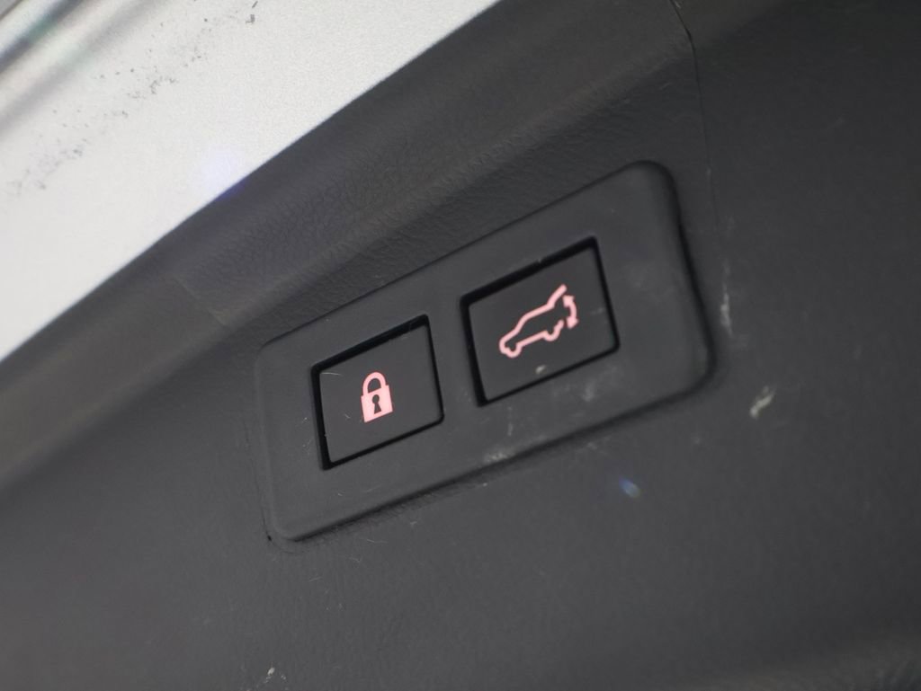 Used 2023 Subaru Outback Premium image 21