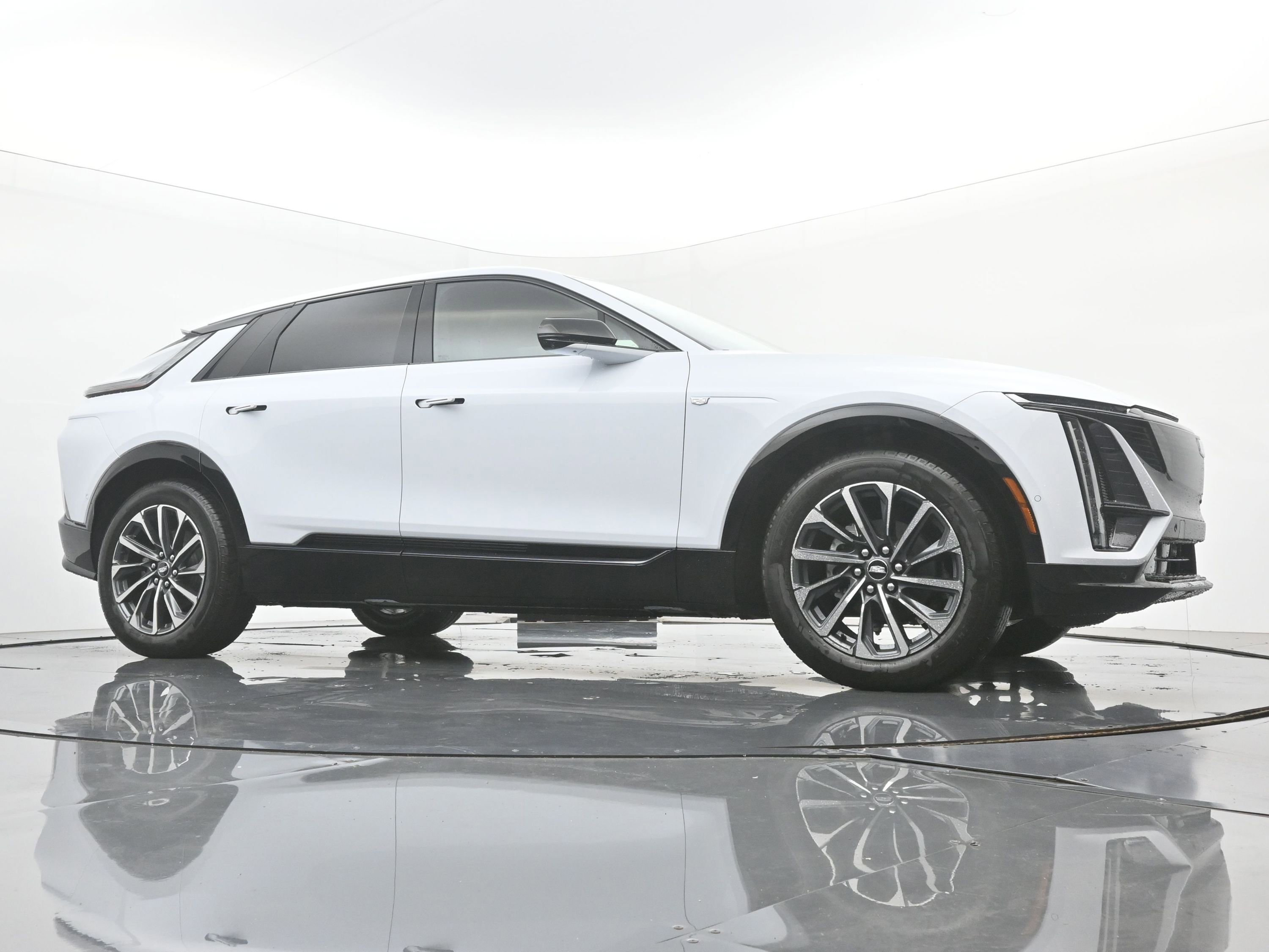 New 2026 Cadillac Lyriq Sport image 21
