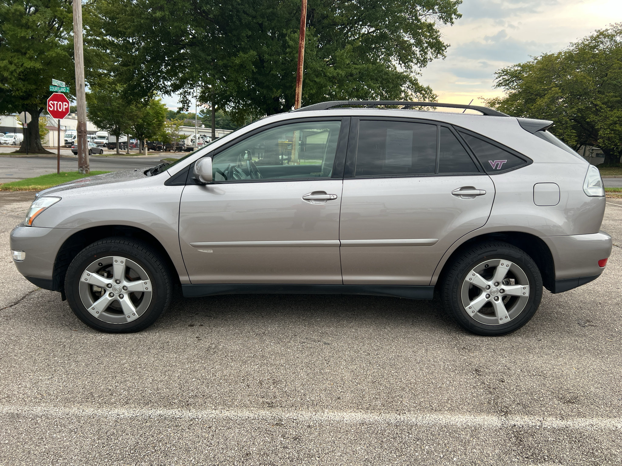 Used 2005 Lexus RX 330 FWD image 6