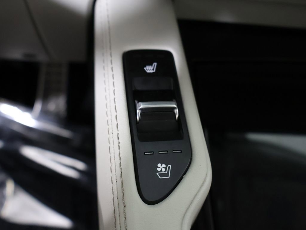 Used 2020 Kia Telluride SX w/ SX Prestige Package image 64