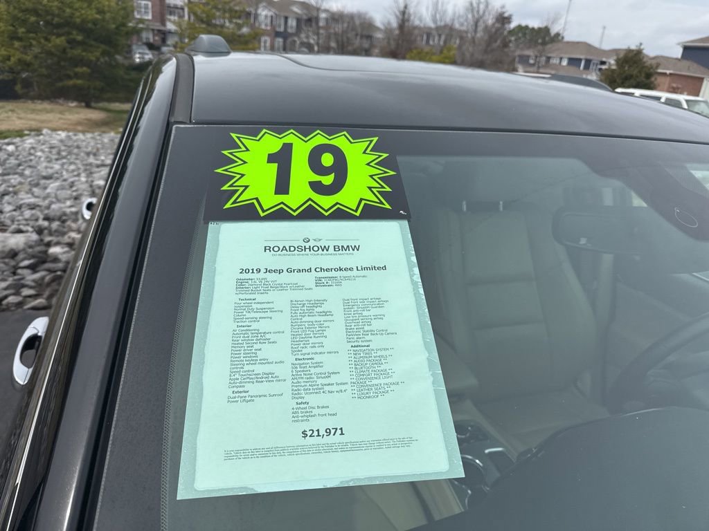 Used 2019 Jeep Grand Cherokee Limited w/ Luxury Group II image 20
