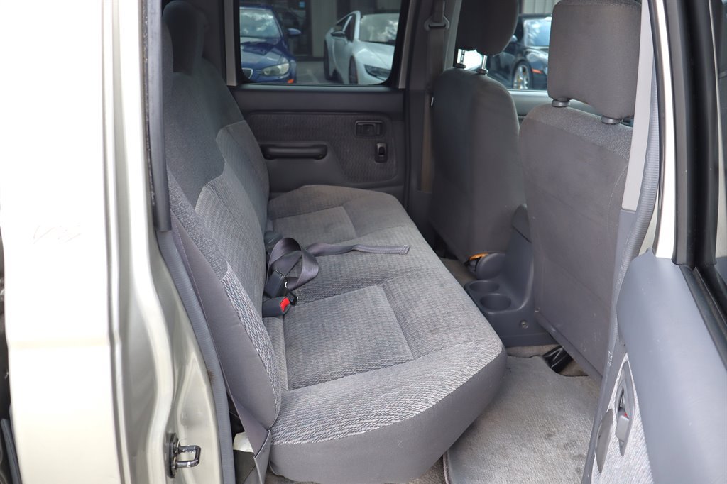 Used 2000 Nissan Frontier XE RWD image 24