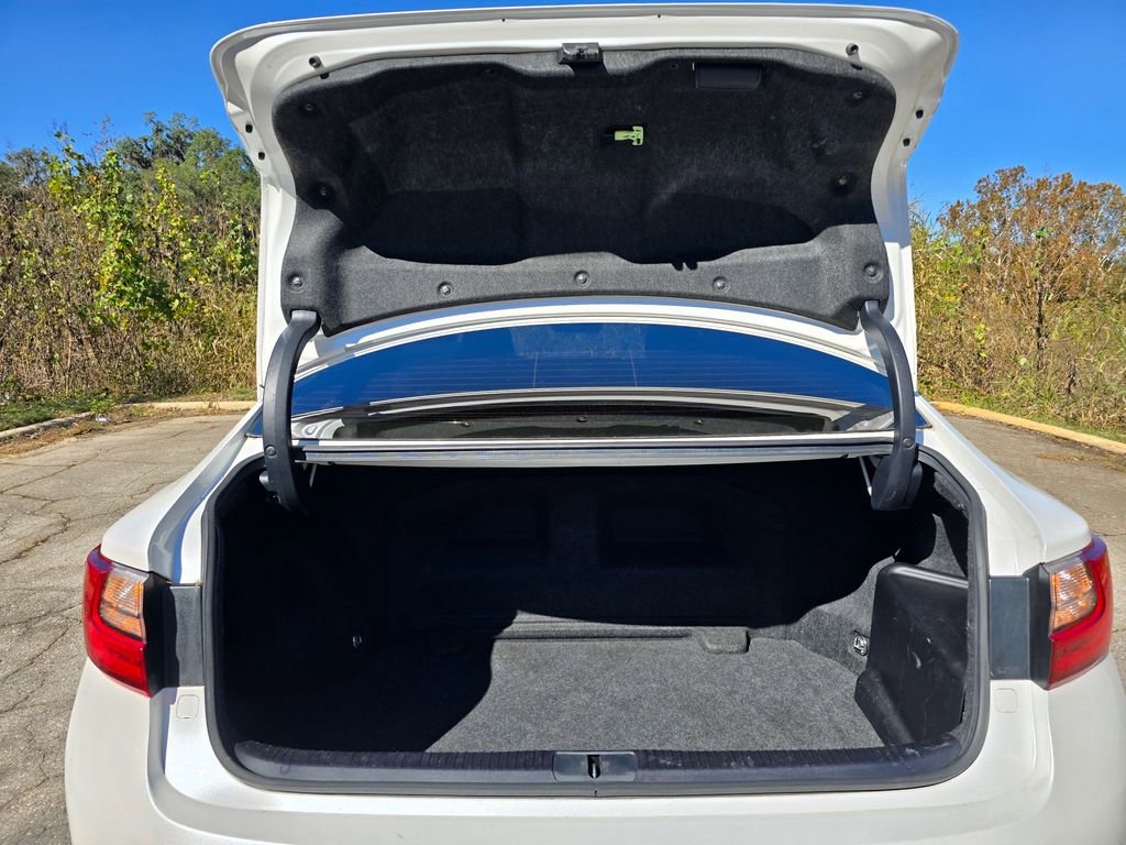 Used 2016 Lexus ES 300h image 53