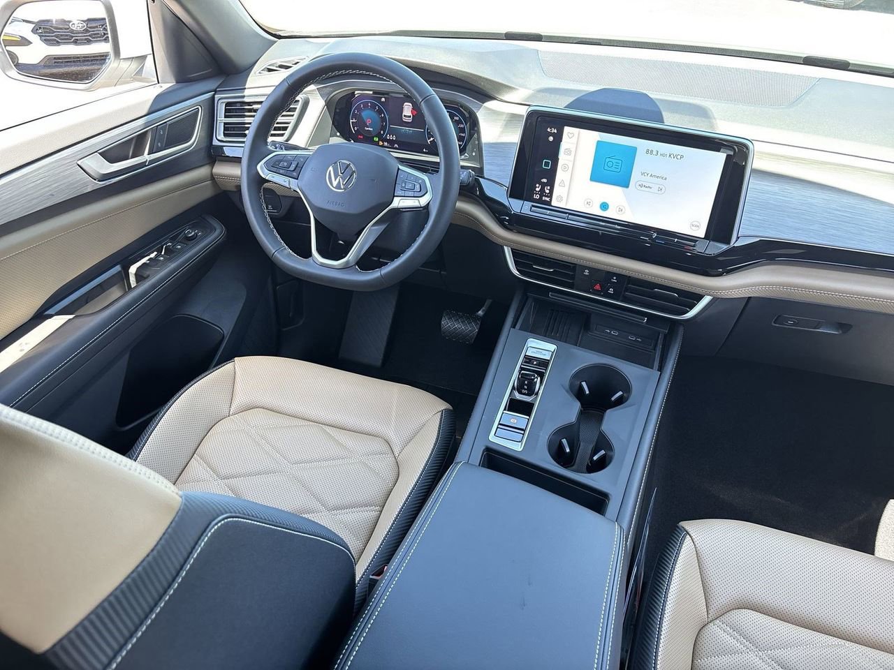 New 2026 Volkswagen Atlas Cross Sport SE FWD image 10