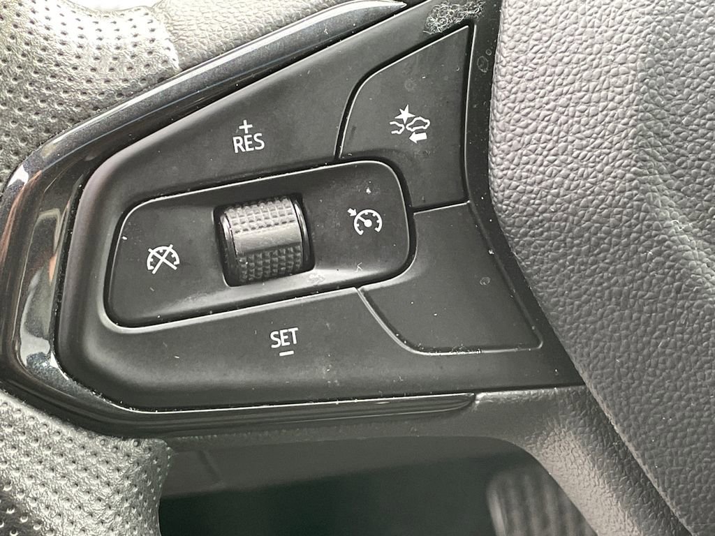 Used 2024 Chevrolet Trax LT image 30