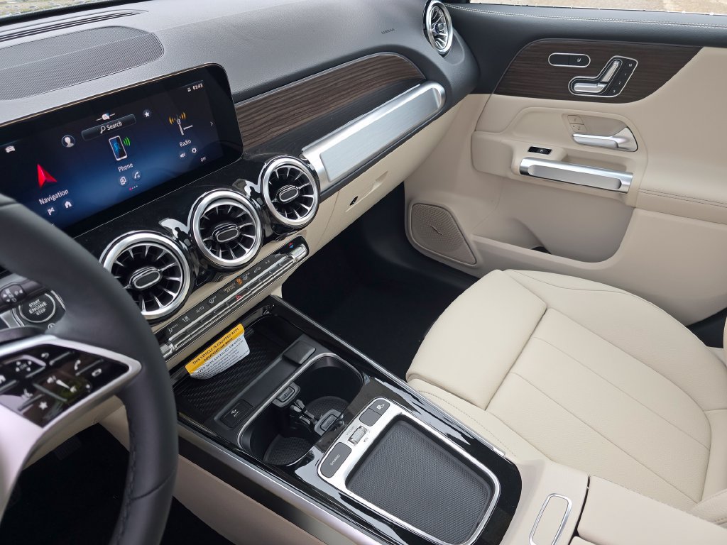 New 2026 Mercedes-Benz GLB 250 4MATIC image 30