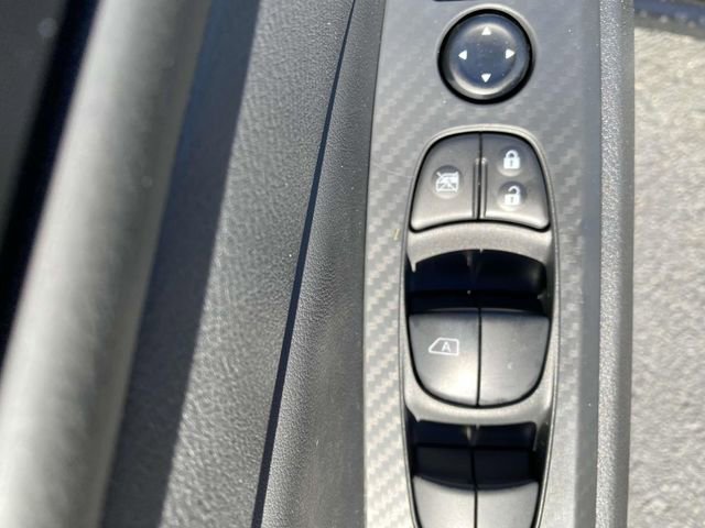 Used 2025 Nissan Altima 2.5 S image 15