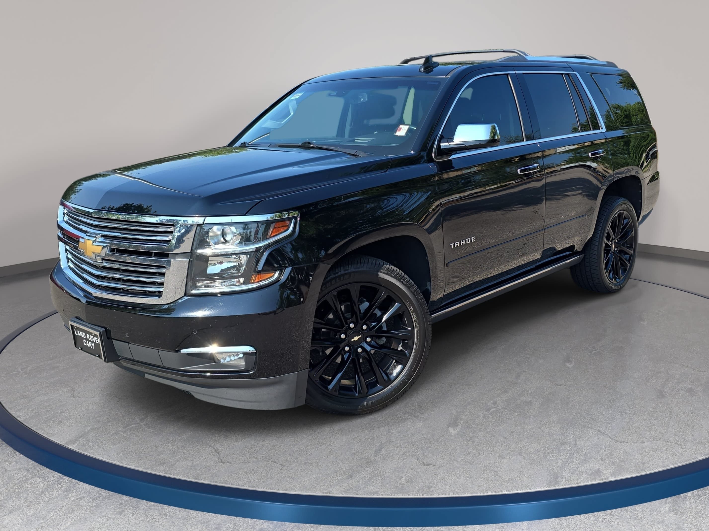 Used 2019 Chevrolet Tahoe Premier w/ Premier Plus Edition AWD/4WD image 1
