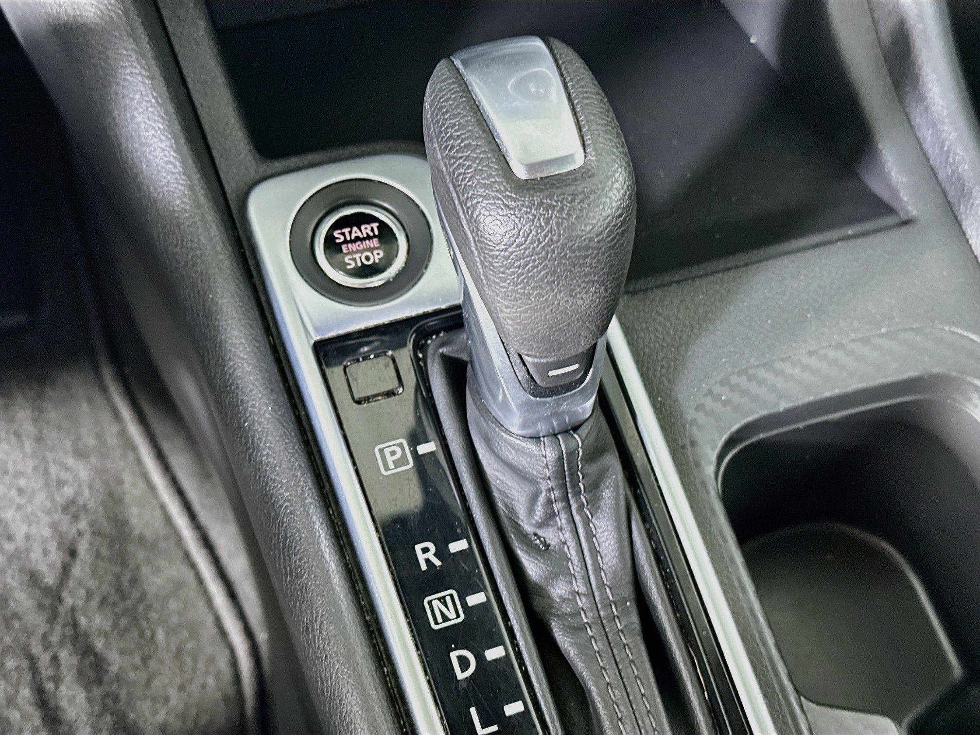 Used 2025 Nissan Sentra SV w/ All-Weather Package FWD image 24