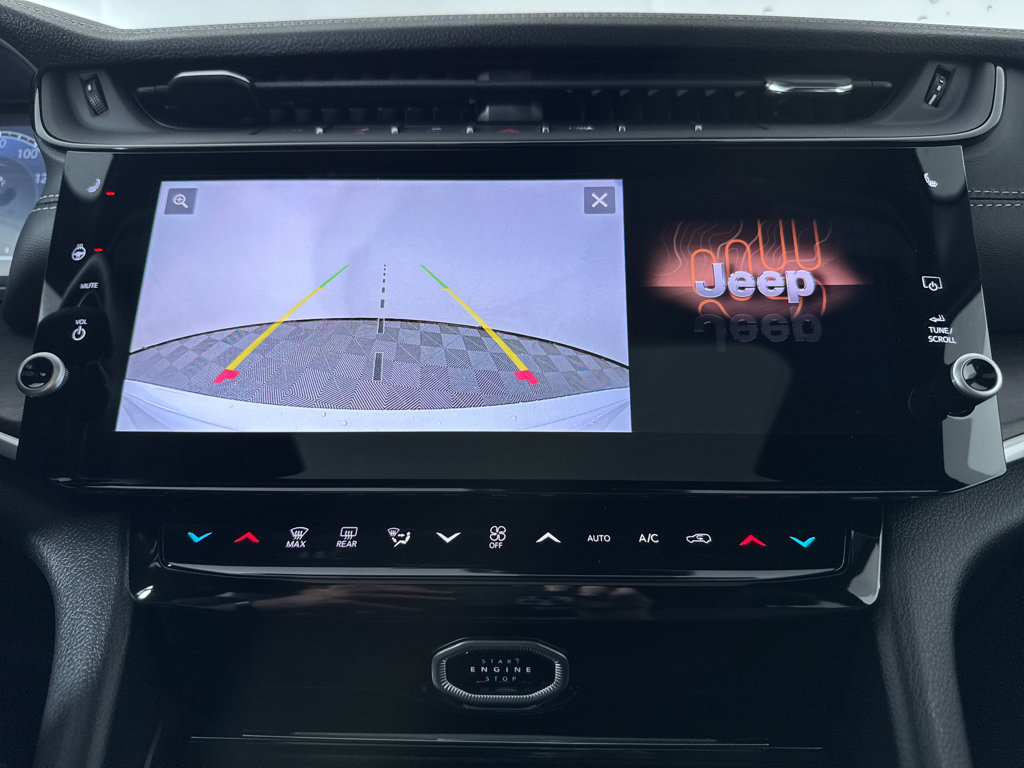 New 2026 Jeep Grand Cherokee Altitude AWD/4WD image 17