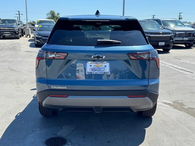 New 2027 Chevrolet Equinox LT w/ Convenience Package II FWD image 4