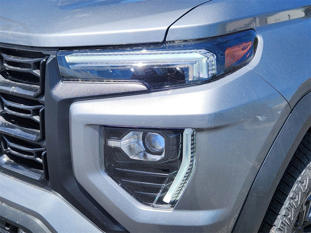 New 2025 GMC Canyon Elevation w/ Convenience Package image 5