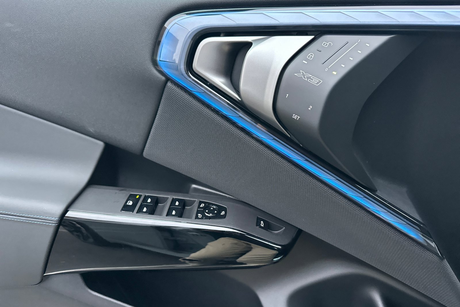 New 2026 BMW X3 xDrive30 w/ M Sport Package image 8