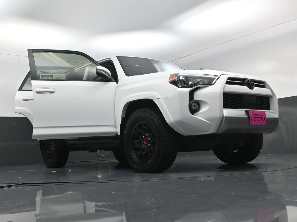 Used 2024 Toyota 4Runner TRD Off-Road Premium w/ Moonroof Package AWD/4WD image 27