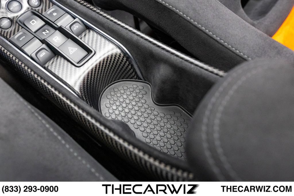 Used 2020 McLaren 600LT Spider RWD image 64
