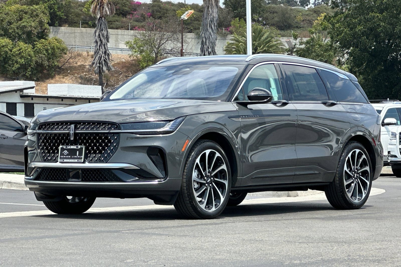 New 2026 Lincoln Nautilus Black Label AWD/4WD image 7