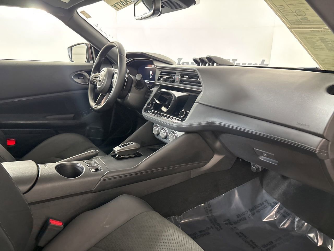 Used 2025 Nissan Z Performance w/ Floor Mat Package image 23