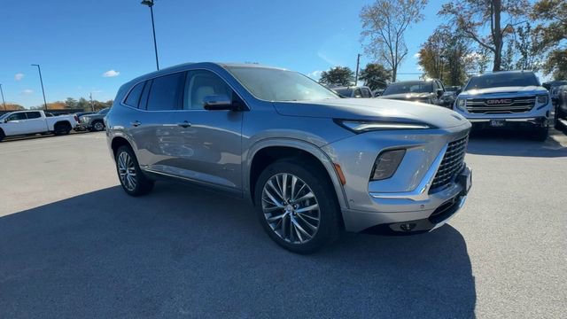 New 2026 Buick Enclave Avenir w/ Super Cruise Package image 2