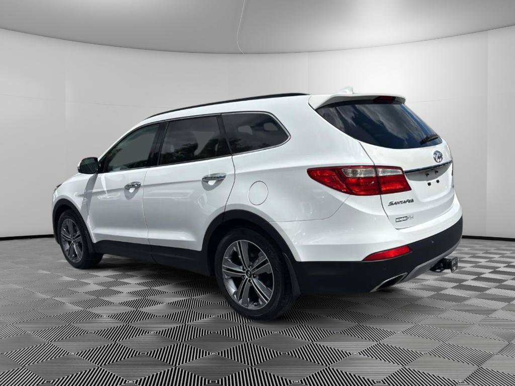 Used 2015 Hyundai Santa Fe GLS w/ Option Group 03 AWD/4WD image 3