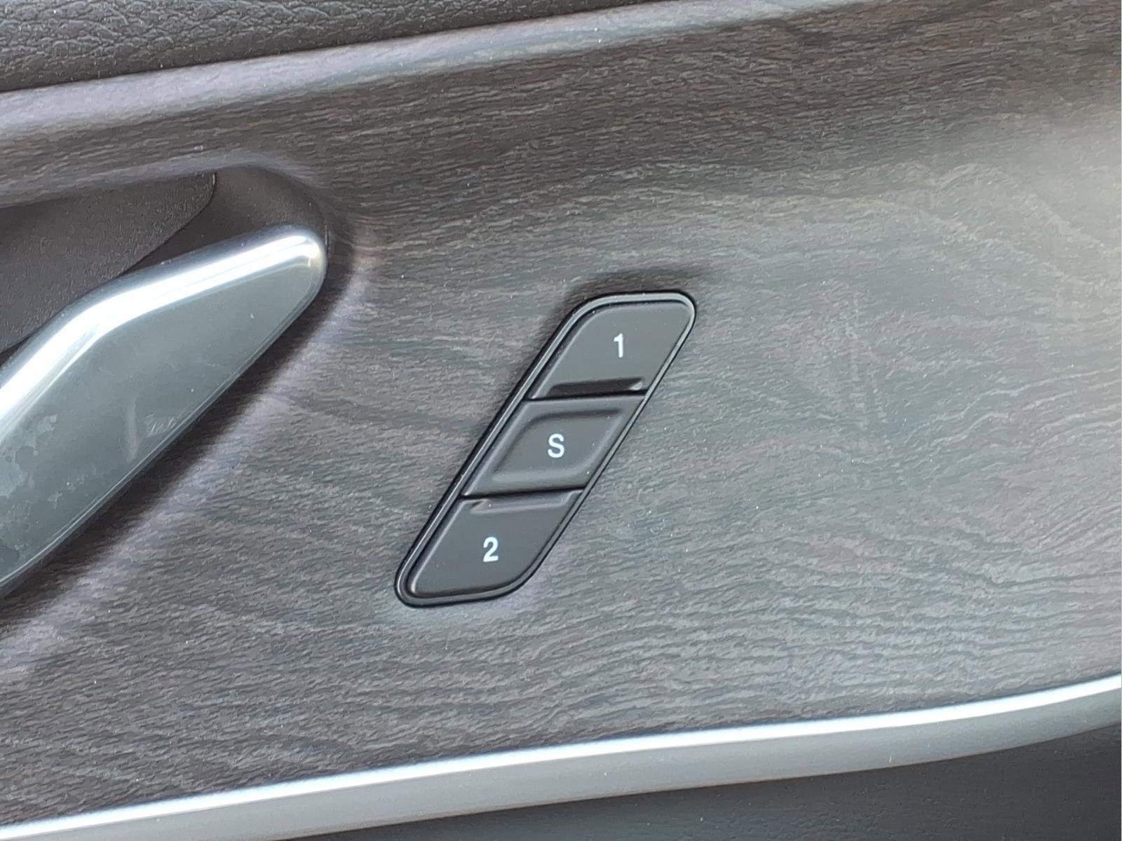 New 2025 Jeep Grand Cherokee L Limited w/ Black Appearance Package image 20