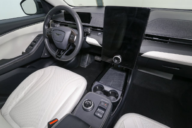 Used 2023 Ford Mustang Mach-E Premium AWD/4WD image 18