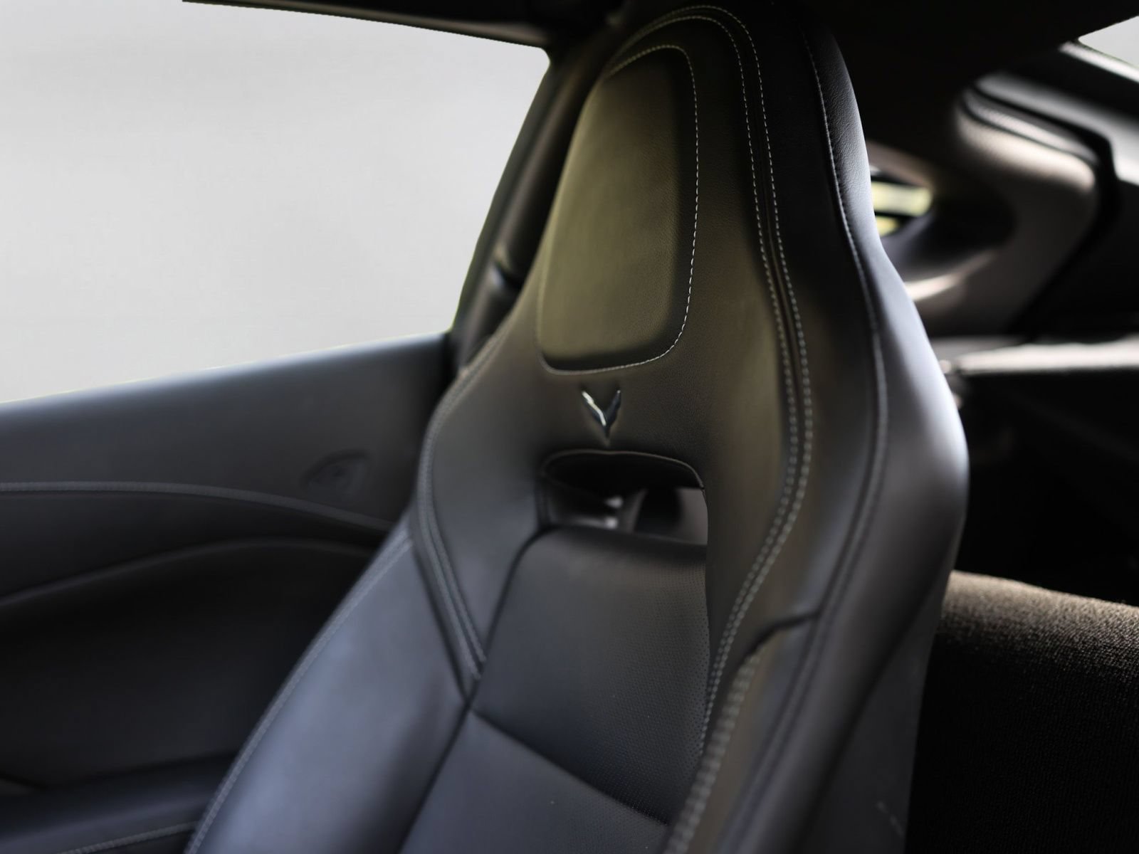Used 2018 Chevrolet Corvette Grand Sport RWD image 14