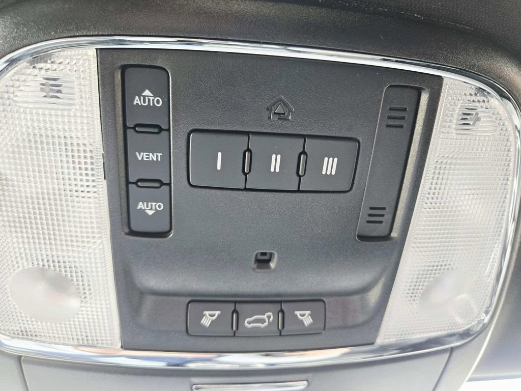 Used 2019 Jeep Grand Cherokee Limited image 35