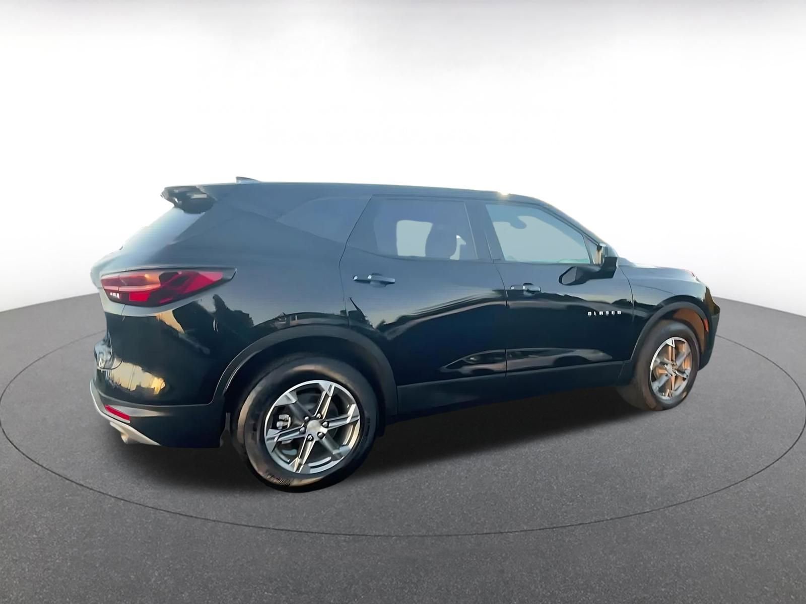 Used 2025 Chevrolet Blazer LT image 15