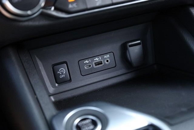 Certified 2025 Nissan Sentra SV FWD image 14