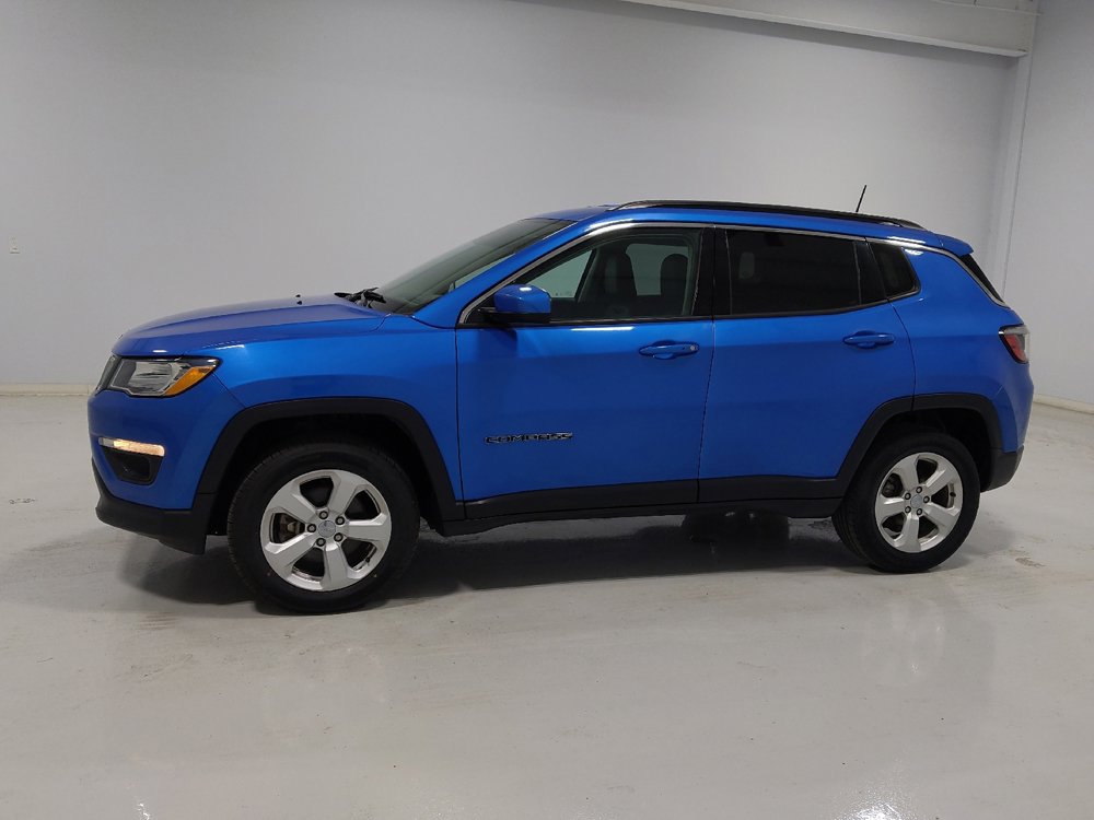 Used 2019 Jeep Compass Latitude w/ Cold Weather Group AWD/4WD image 2