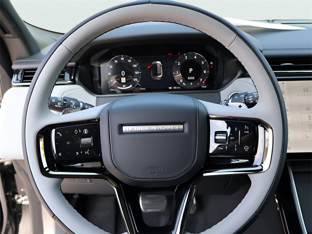New 2026 Land Rover Range Rover Velar Dynamic SE image 30
