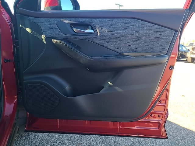 Certified 2023 Nissan Rogue SV AWD/4WD image 27