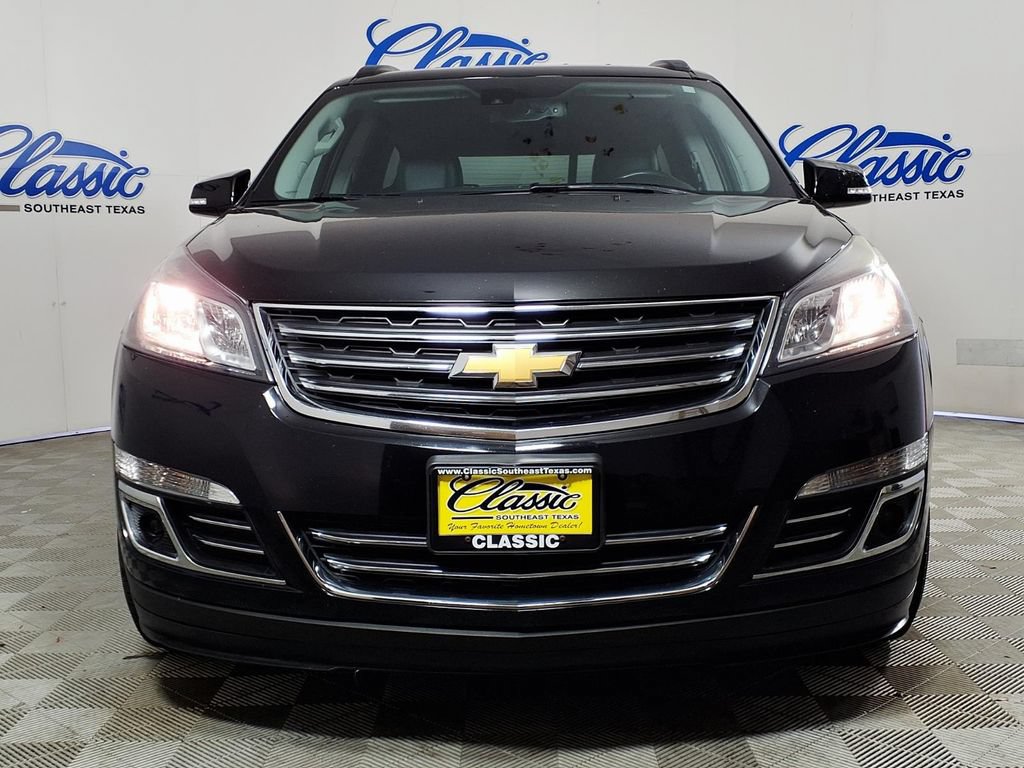 Used 2017 Chevrolet Traverse Premier FWD image 3