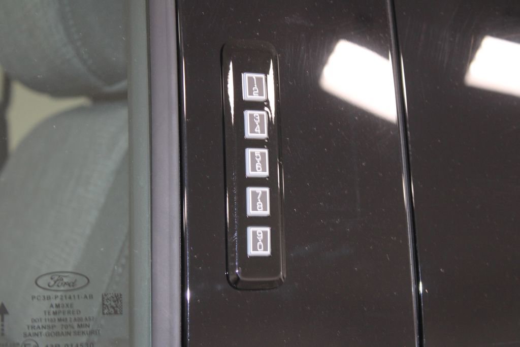 New 2026 Ford F250 XLT w/ XLT Premium Package image 23