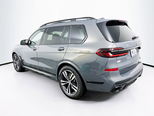 Used 2025 BMW X7 M60i image 5