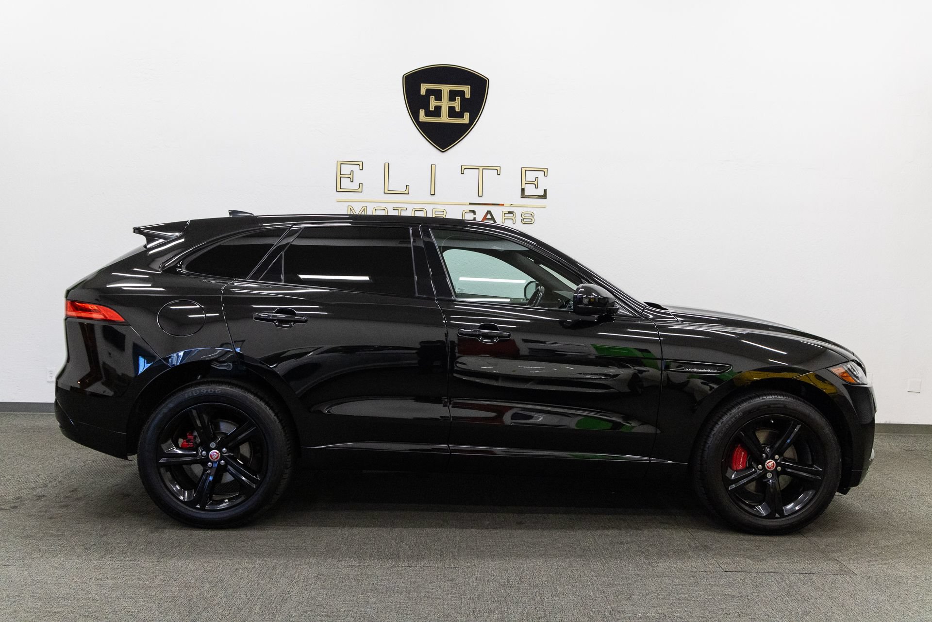 Used 2020 Jaguar F-PACE S AWD/4WD image 10
