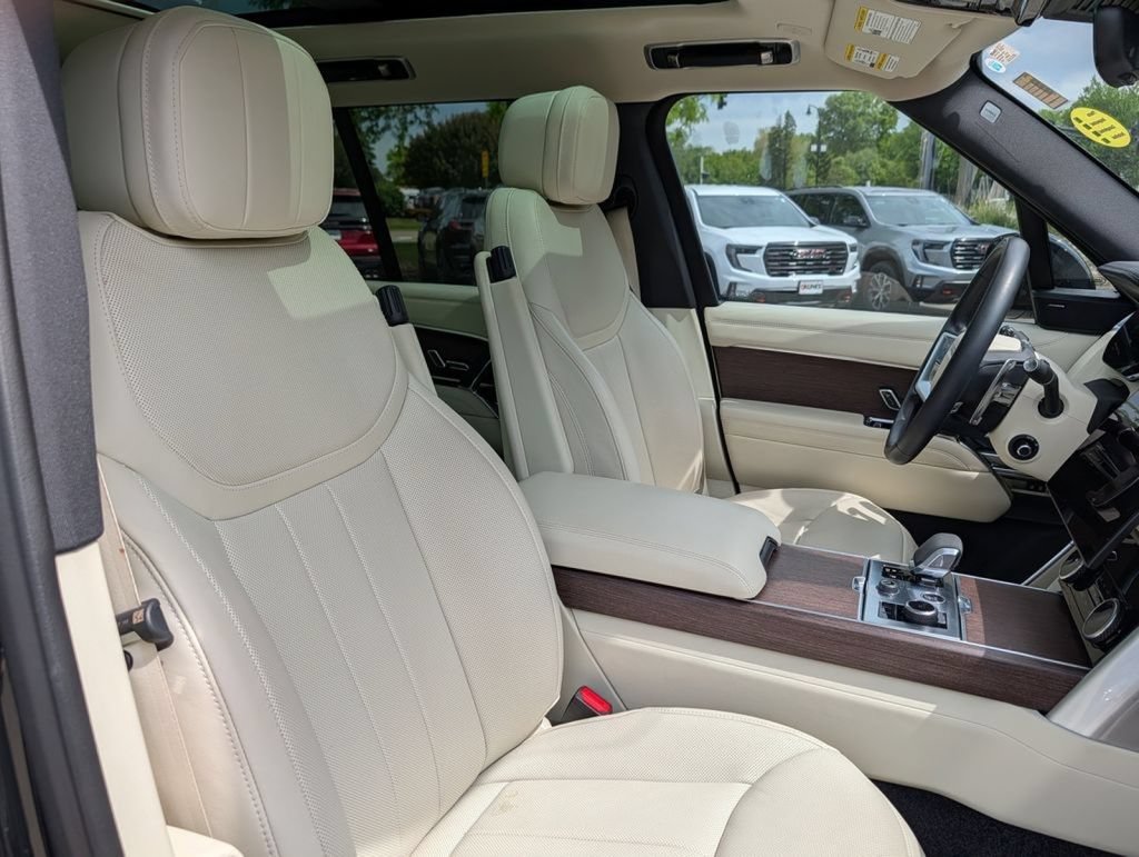 Used 2023 Land Rover Range Rover SE AWD/4WD image 17