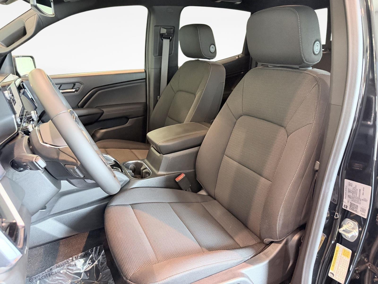 Used 2025 GMC Canyon Elevation w/ Convenience Package AWD/4WD image 36