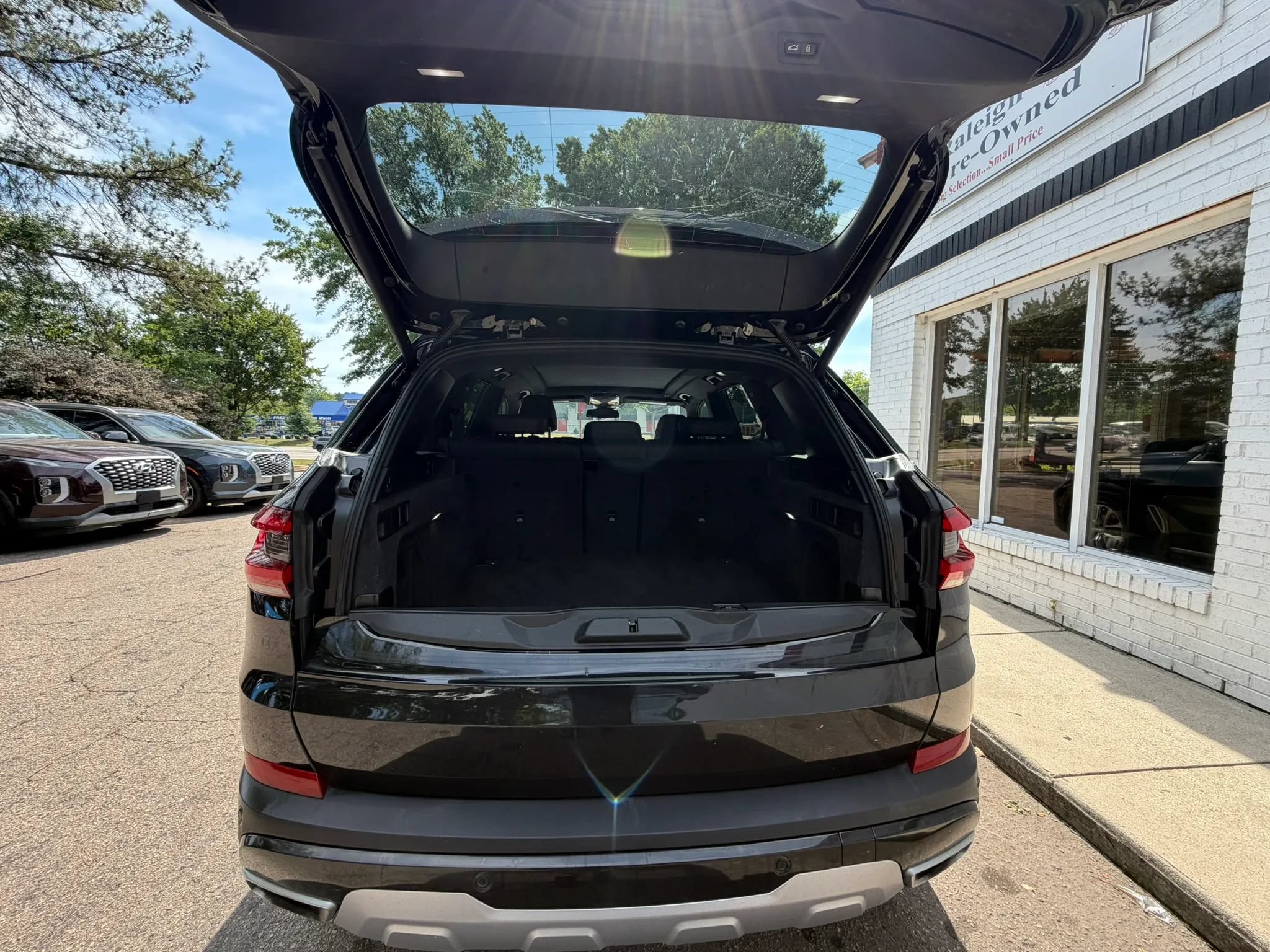 Used 2019 BMW X5 xDrive40i w/ Premium Package 2 AWD/4WD image 15