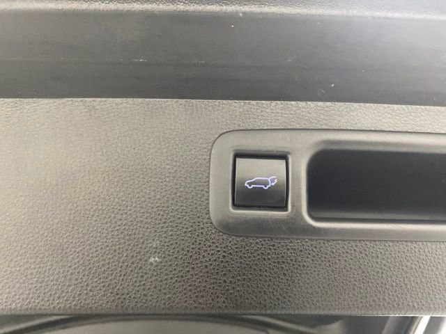 Used 2022 Toyota Highlander XLE image 37