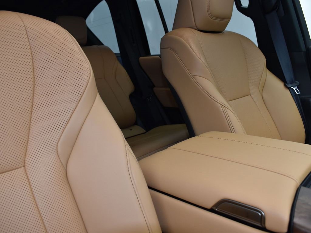 New 2026 Lexus LX 600 4WD w/ Luxury Package image 29