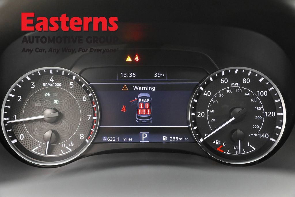 Used 2024 Nissan Armada SL w/ Captain's Chairs Package image 18