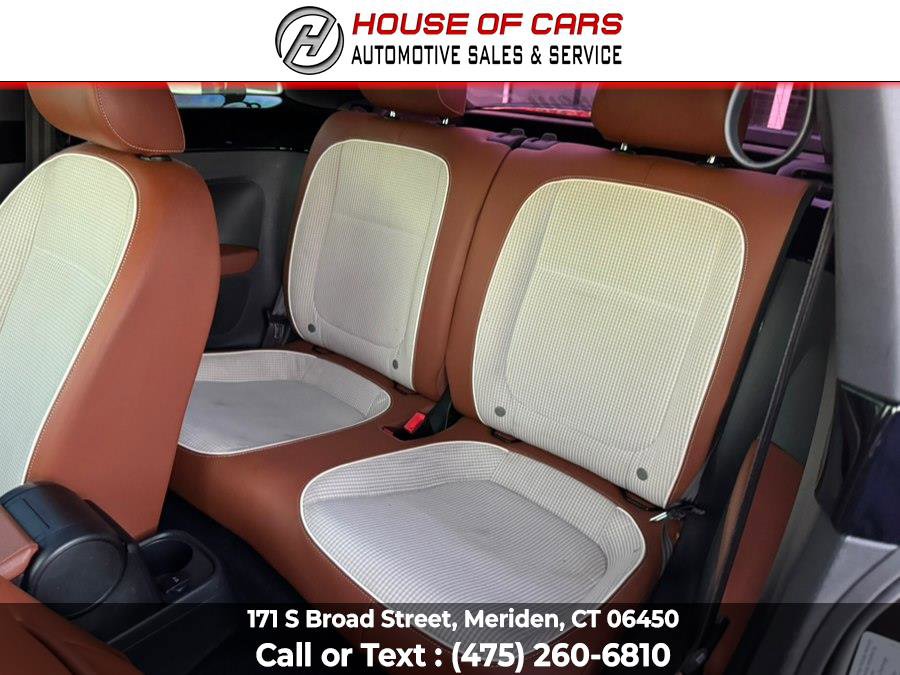 Used 2015 Volkswagen Beetle 1.8T Classic FWD image 18