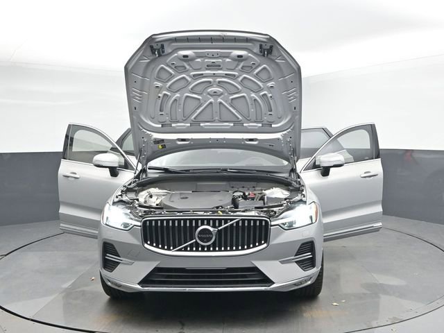 Used 2023 Volvo XC60 B6 Ultimate w/ Protection Package Premier image 54