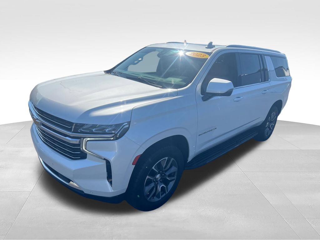 Used 2022 Chevrolet Suburban LT w/ Luxury Package AWD/4WD image 9
