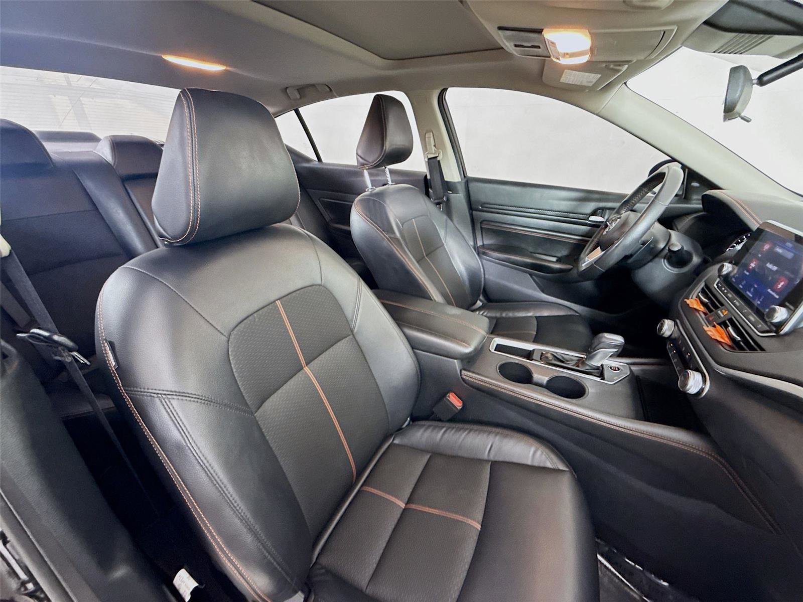 Used 2022 Nissan Altima 2.5 SR w/ Midnight Edition Package image 21