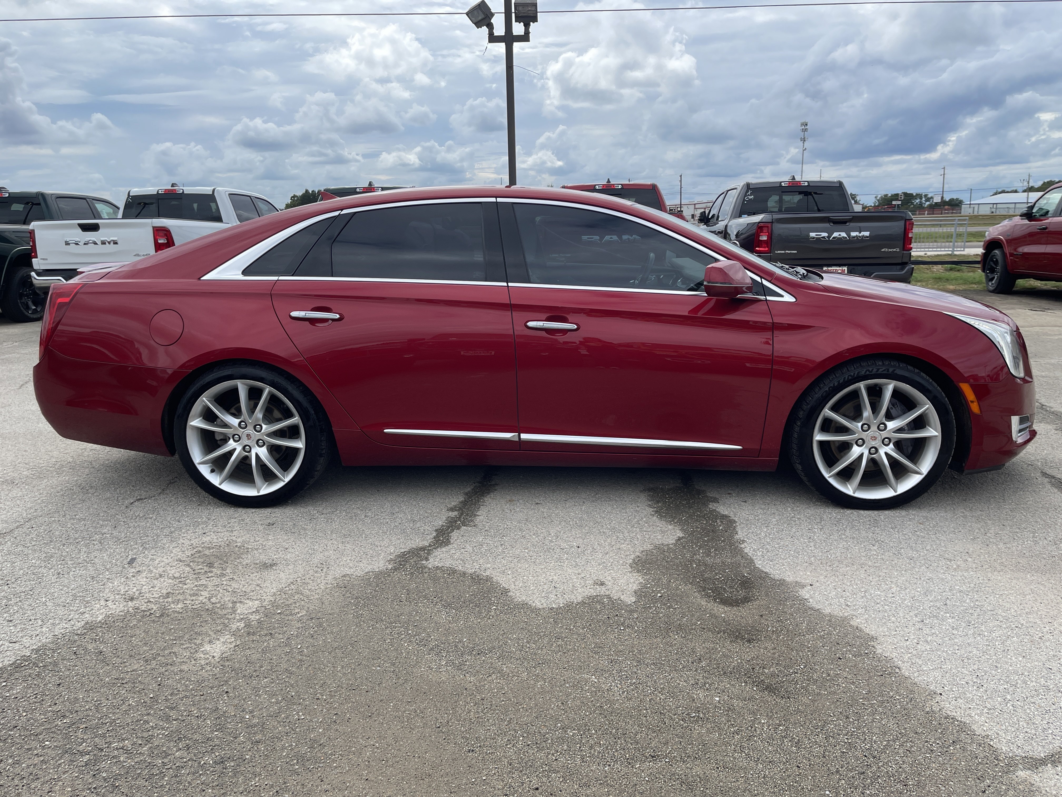 Used 2013 Cadillac XTS Premium FWD image 6
