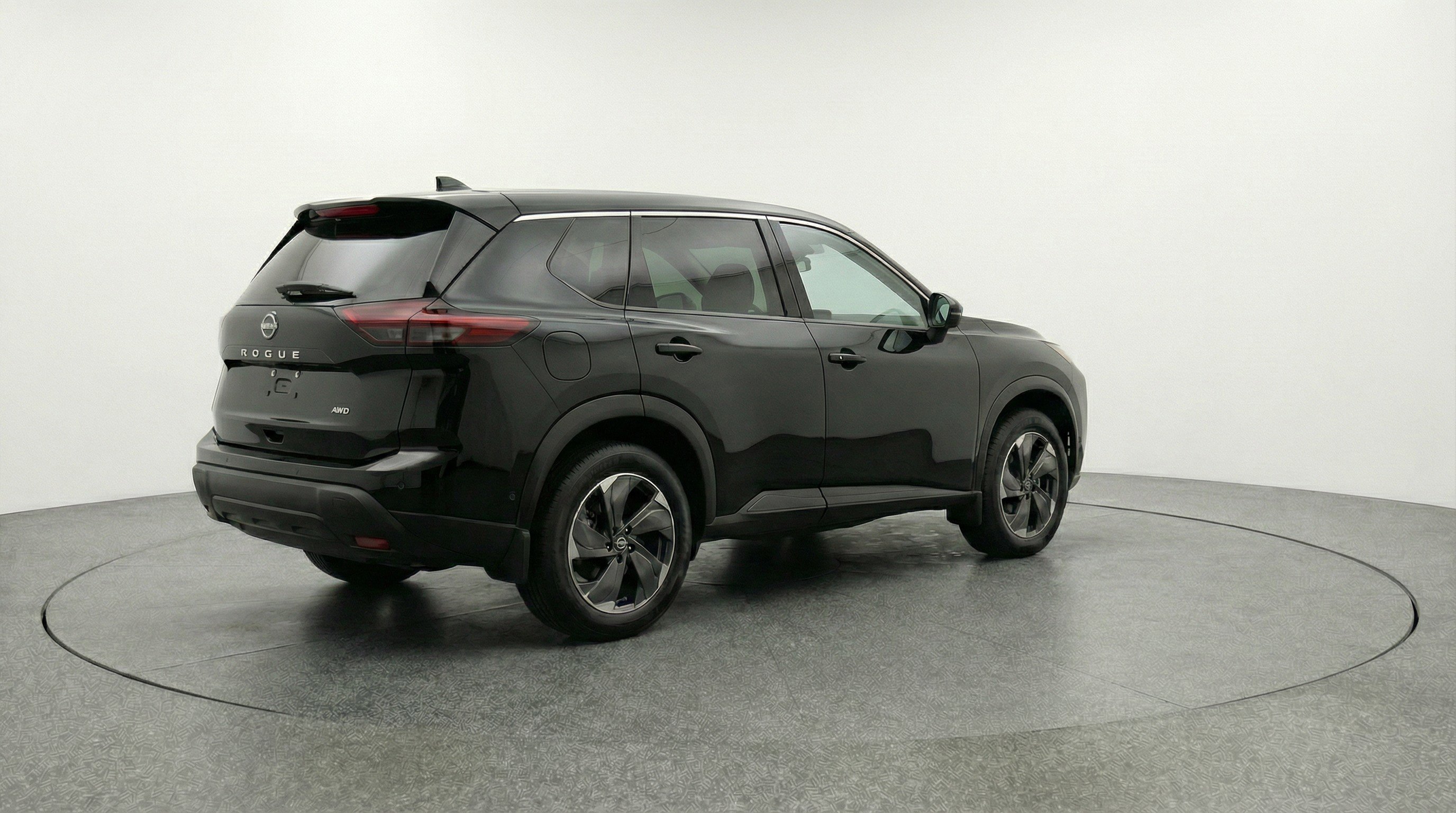 Used 2025 Nissan Rogue SV FWD image 9