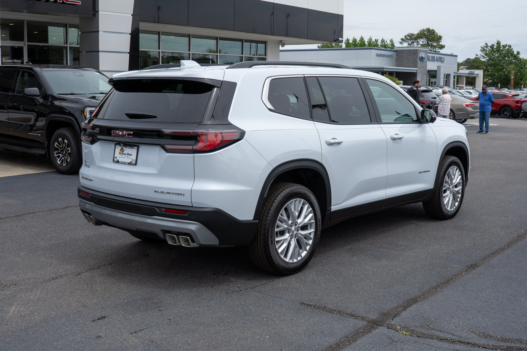 New 2026 GMC Acadia Elevation FWD image 3
